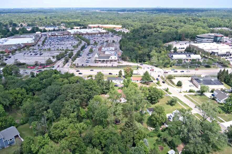 18155 Royalton Rd, Strongsville, OH à vendre - Aérien – Image 3 sur 38