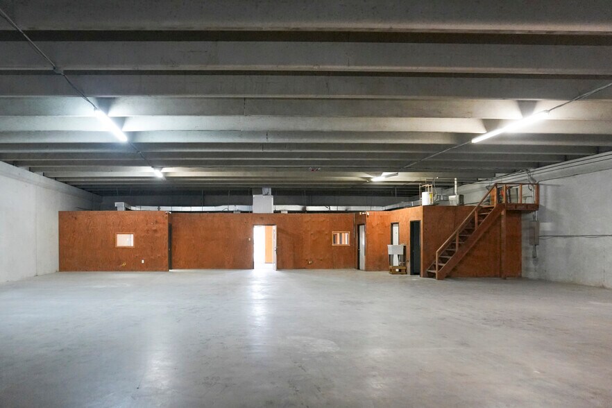 4434 Crosstown Expy, Corpus Christi, TX à louer - Photo de l’immeuble – Image 3 sur 8