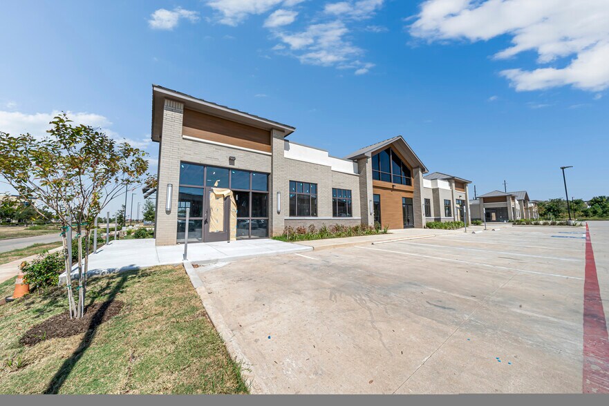 1039 Imperial Blvd, Sugar Land, TX à louer - Photo de l’immeuble – Image 3 sur 17