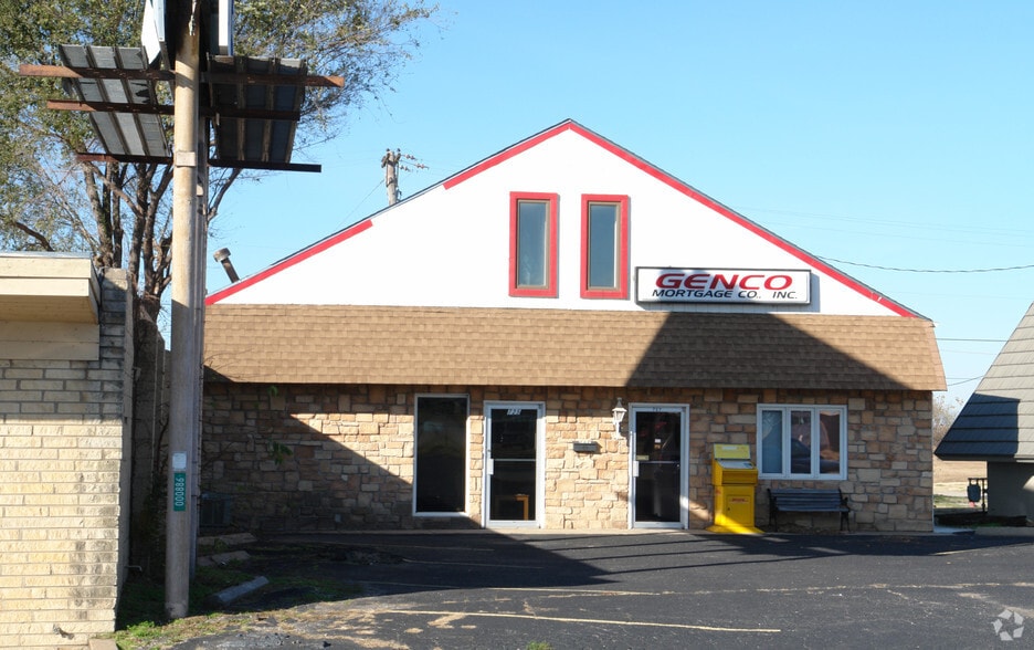 727 N Baltimore Ave, Derby, KS à vendre - Photo principale – Image 1 sur 2
