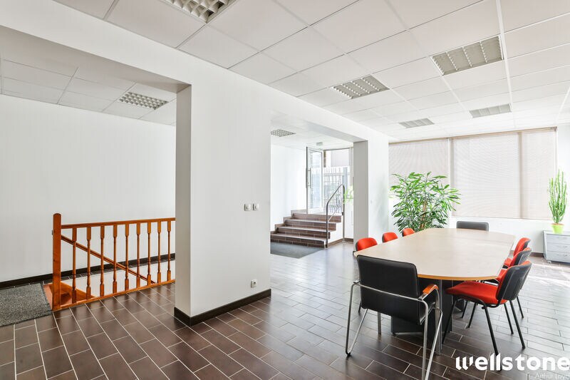Bureau dans Paris à vendre - Photo de l’immeuble – Image 2 sur 13