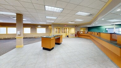 184 Route 101, Bedford, NH à vendre Photo intérieure– Image 2 sur 14