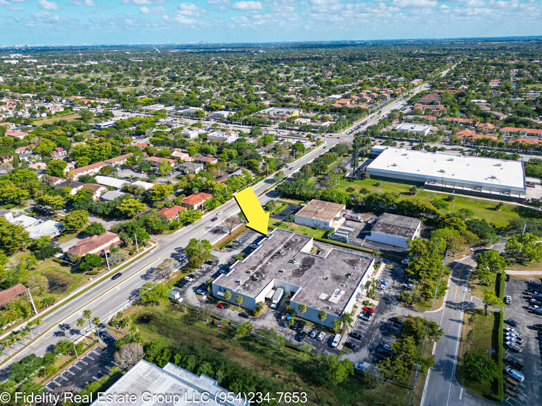 3650 Coral Ridge Dr, Coral Springs, FL à vendre - Photo de l’immeuble – Image 2 sur 61
