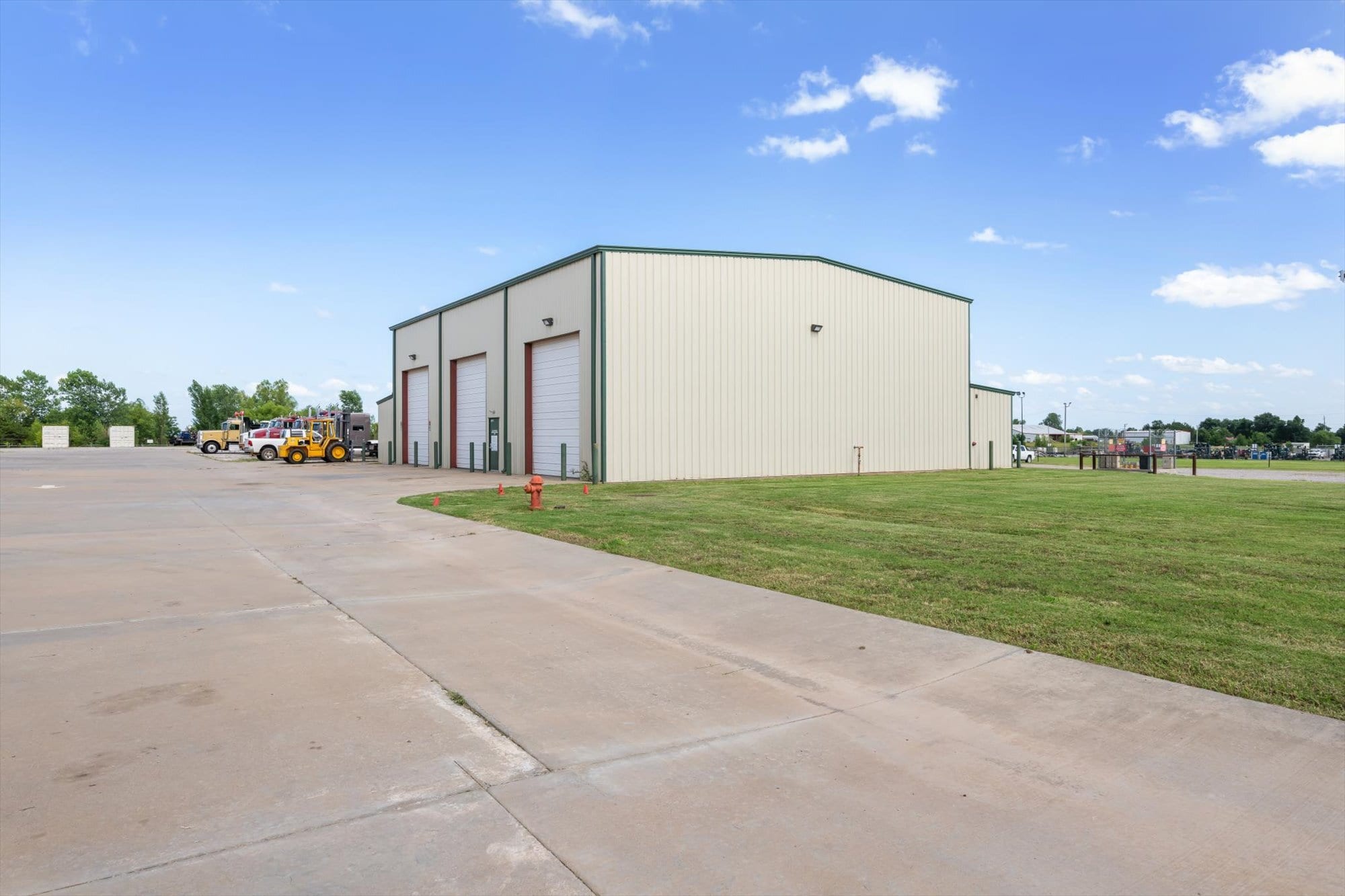 13020 S Sunnylane Rd, Moore, OK à louer Photo de l’immeuble– Image 1 sur 8