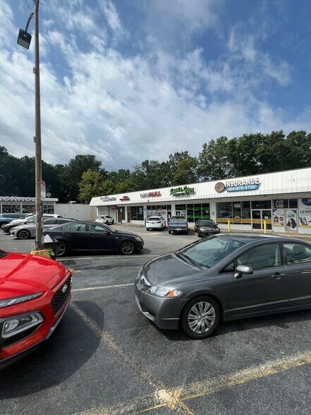 2460 Martin Luther King Jr Dr SW, Atlanta, GA à vendre - Photo de l’immeuble – Image 3 sur 8