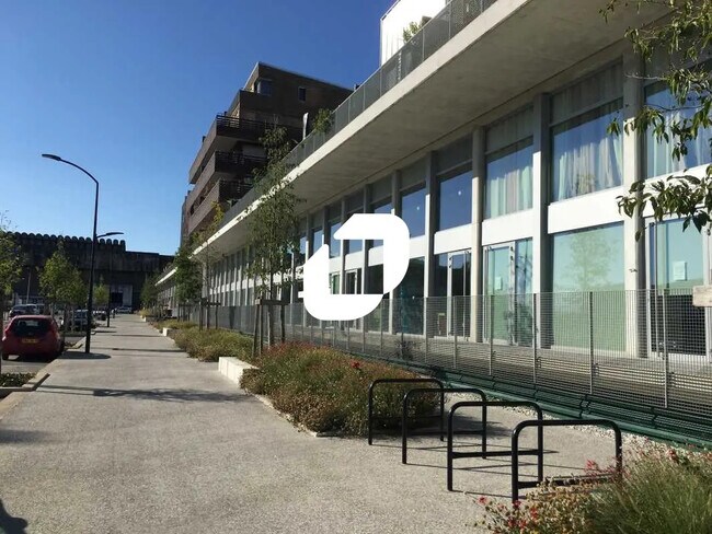 Plus de détails pour Bureau à louer