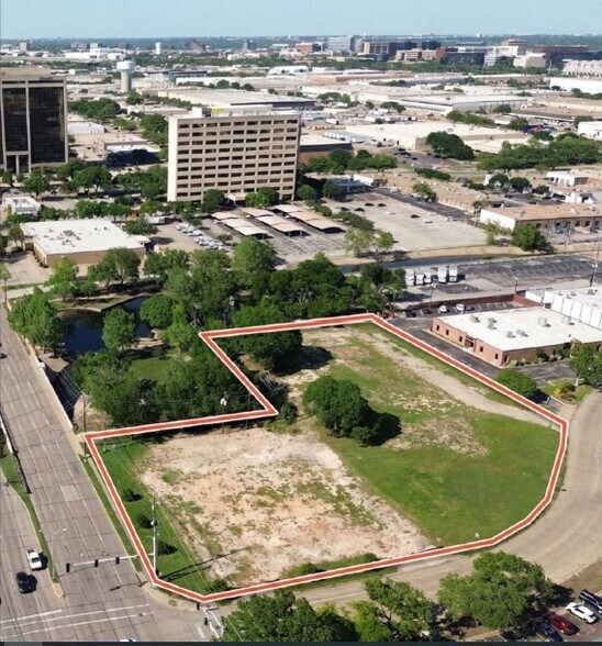 4205-4219 Sigma Rd, Farmers Branch, TX à vendre - Photo de l’immeuble – Image 2 sur 3