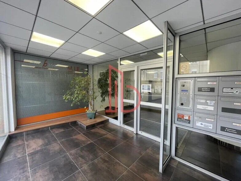 Bureau dans Bordeaux à louer - Photo de l’immeuble – Image 2 sur 7