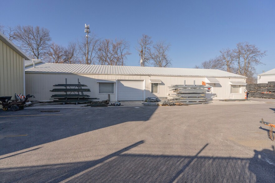 213 Locust Hill Rd, Belton, MO à louer - Photo de l’immeuble – Image 3 sur 13