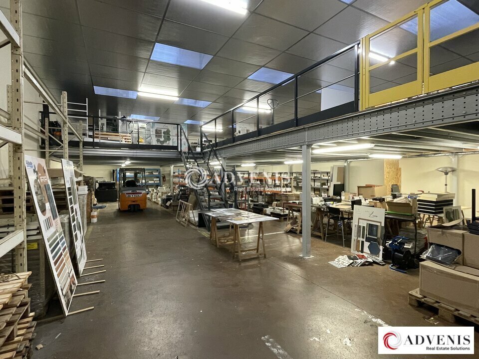 Industriel/Logistique dans Eysines à louer Photo intérieure– Image 1 sur 8