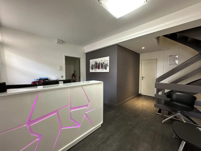 Plus de détails pour Bureau à louer