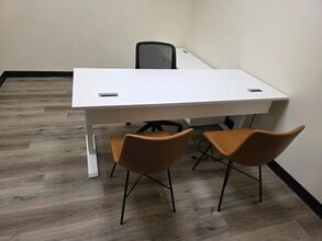 31371 Rancho Viejo Rd, San Juan Capistrano, CA à louer Photo intérieure– Image 2 sur 9