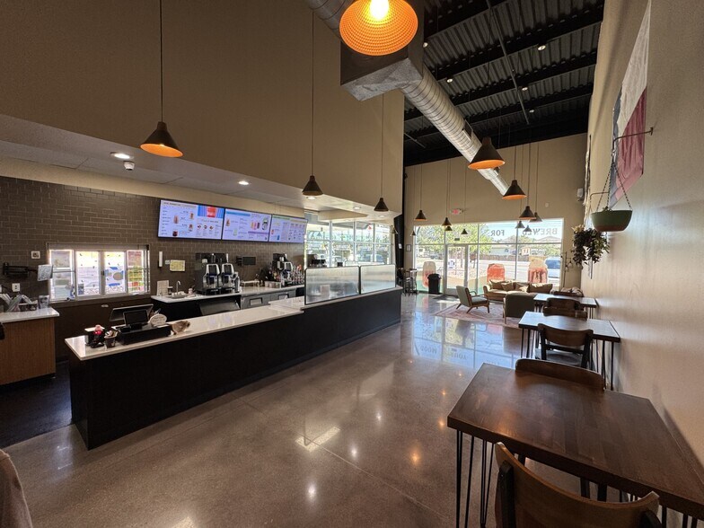 15082 FM 1957, San Antonio, TX à louer - Photo de l’immeuble – Image 3 sur 17