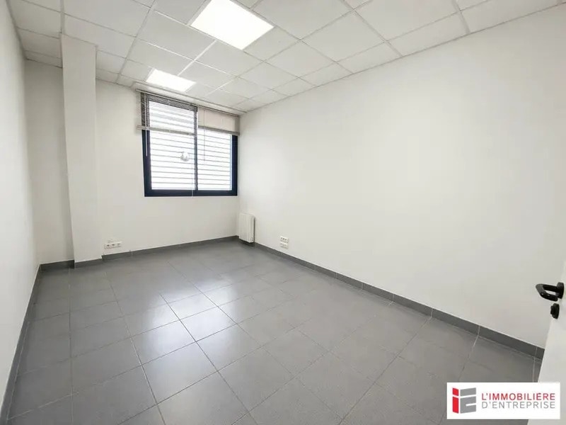Bureau dans Pacé à vendre Photo intérieure– Image 1 sur 12