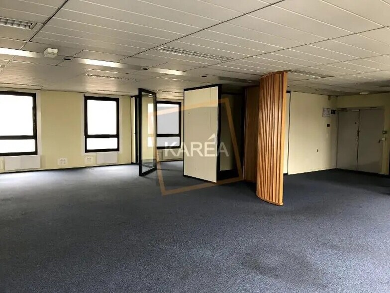 Bureau dans Lognes à louer - Photo de l’immeuble – Image 3 sur 5