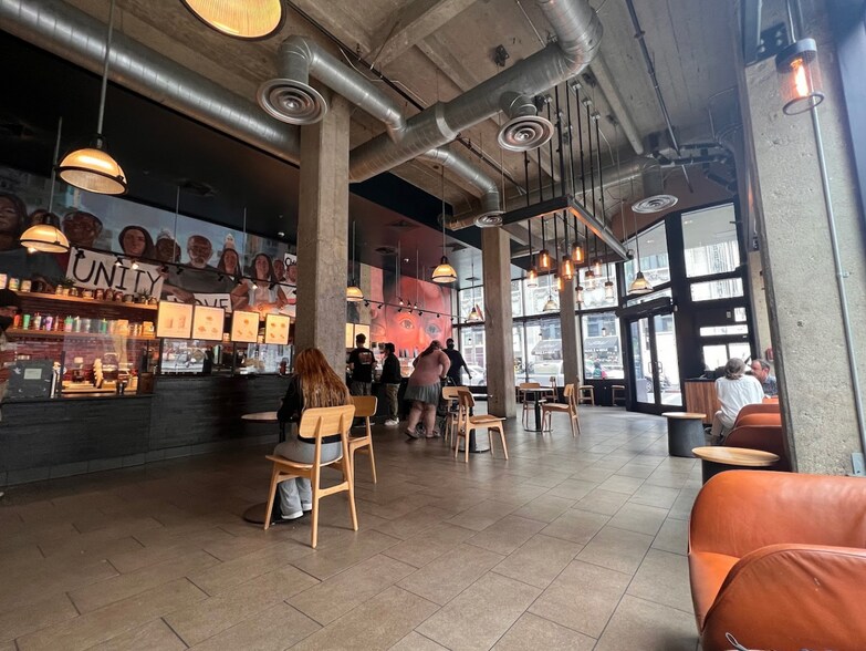 603 S Spring St, Los Angeles, CA à louer - Photo intérieure – Image 3 sur 4