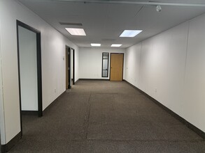 28200 Orchard Lake Rd, Farmington Hills, MI à louer Photo intérieure– Image 1 sur 8