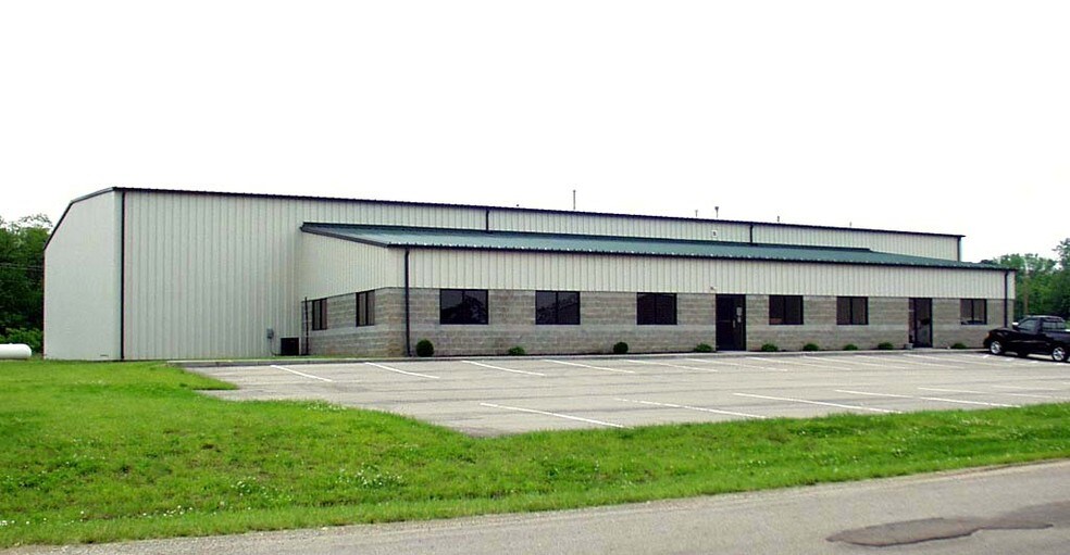 155 Westheimer Dr, Middletown, OH à louer - Photo de l’immeuble – Image 2 sur 2