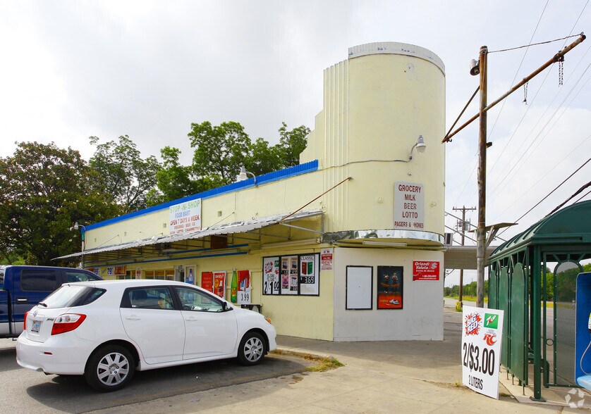 5300 Presa St, San Antonio, TX à vendre - Photo de l’immeuble – Image 2 sur 2