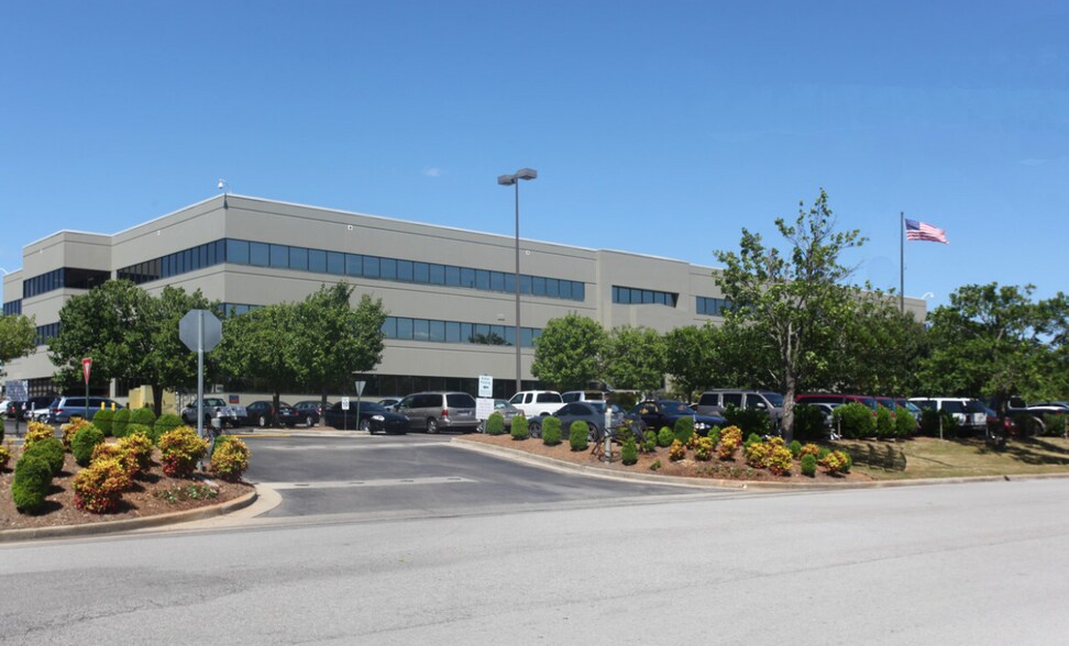 4820 University Sq, Huntsville, AL à louer - Photo principale – Image 1 sur 6