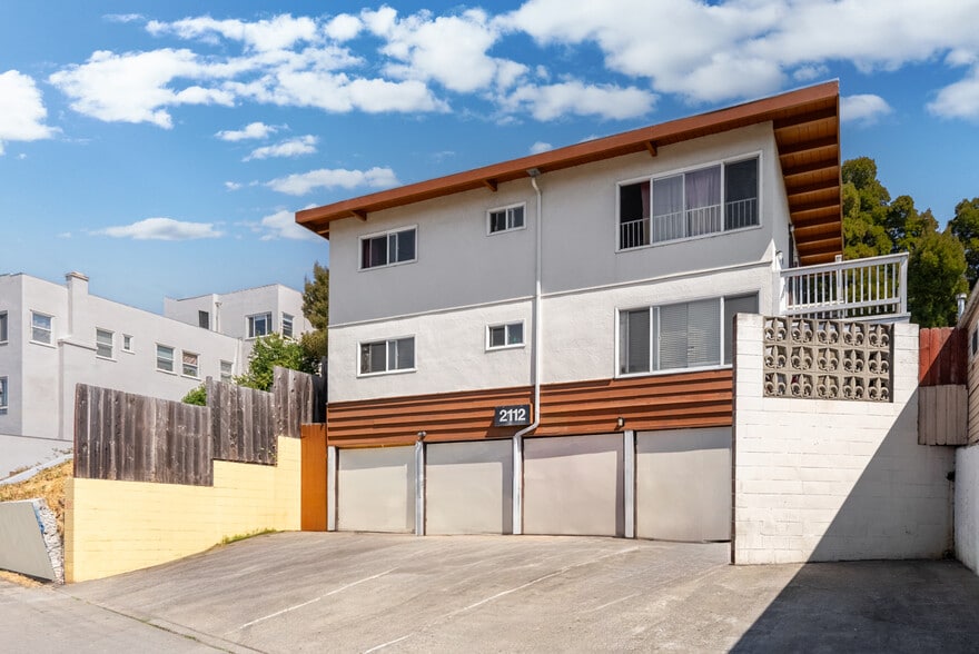 2112 35th Ave, Oakland, CA à vendre - Photo de l’immeuble – Image 3 sur 18