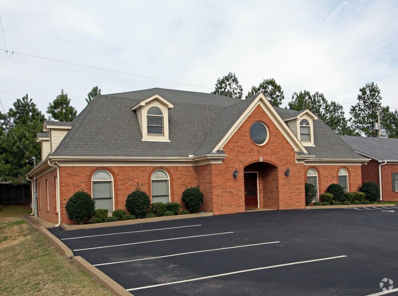 880-882 Willow Tree Cir, Cordova, TN à louer - Photo principale – Image 1 sur 9