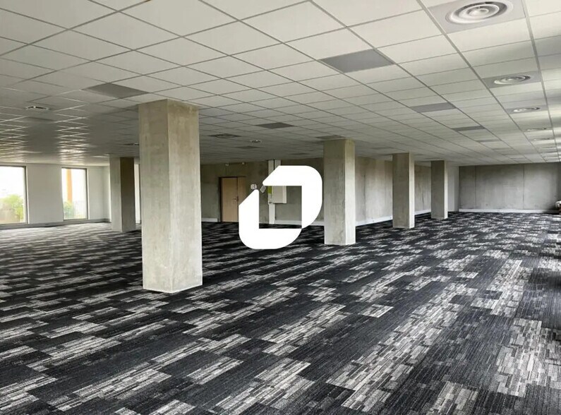 10 Bis Avenue Des Ftpf, Échirolles à louer - Photo de l’immeuble – Image 1 sur 6