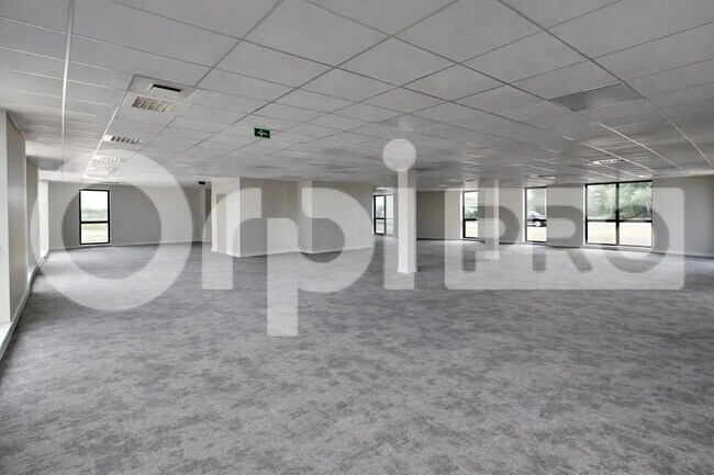 Plus de détails pour Bureau à louer