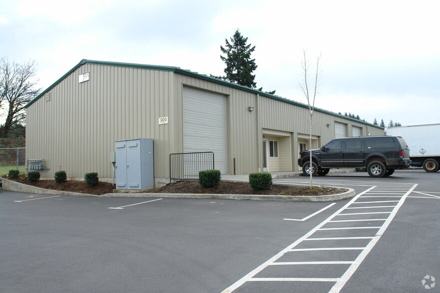 35900 Industrial Way, Sandy, OR à louer - Photo de l’immeuble – Image 2 sur 7