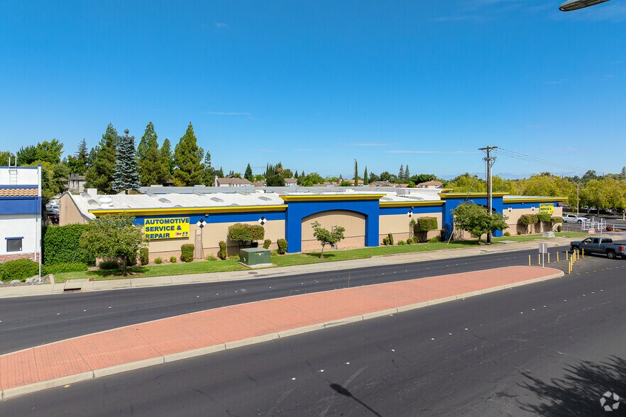 900 Riverside Ave, Roseville, CA à vendre - Photo de l’immeuble – Image 3 sur 4