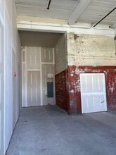 20 Canal St, Franklin, NH à louer Photo intérieure– Image 1 sur 9