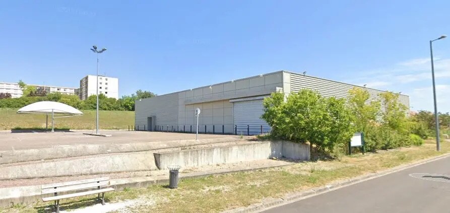 Industriel/Logistique dans Joigny à vendre - Photo de l’immeuble – Image 2 sur 3