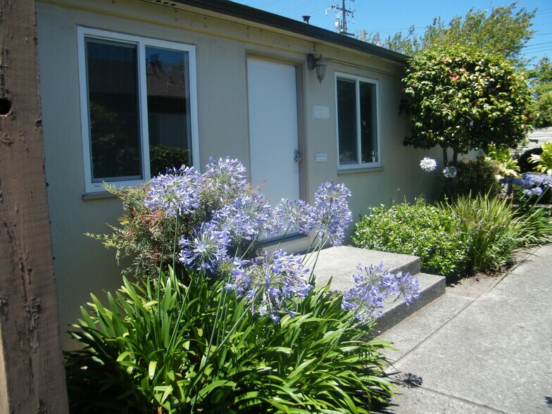 2275 Washington Ave, San Leandro, CA à vendre - Photo de l’immeuble – Image 2 sur 12