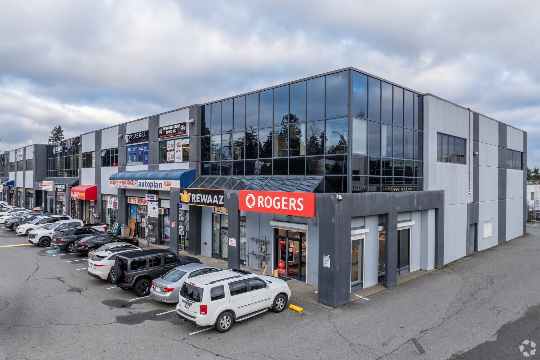 8334-8388 128 St, Surrey, BC à vendre Photo principale– Image 1 sur 1