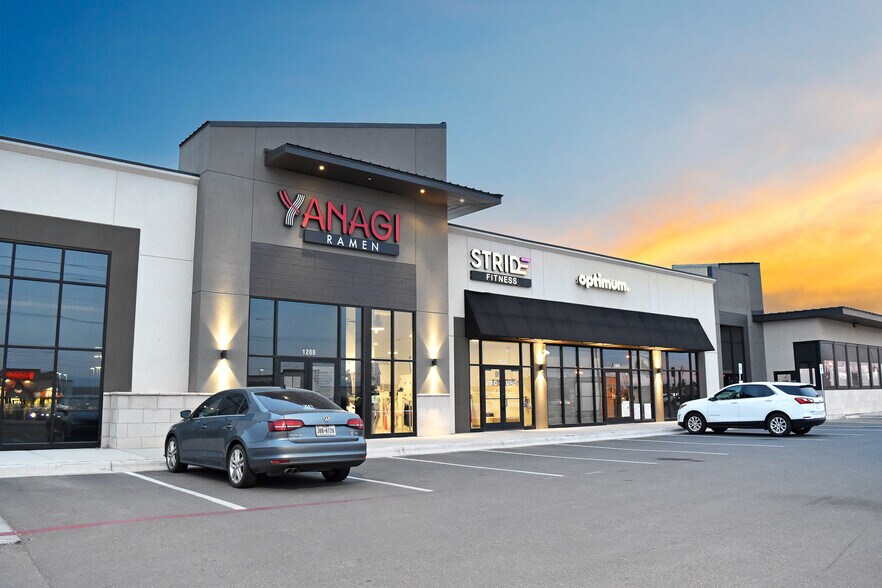 114th St & Quaker Ave, Lubbock, TX à louer - Photo de l’immeuble – Image 3 sur 12