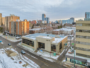12315 Stony Plain Rd NW, Edmonton, AB - VUE AÉRIENNE  vue de carte - Image1