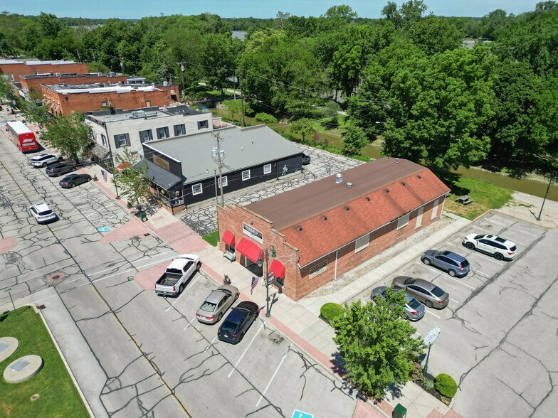 24098 Front St, Grand Rapids, OH à vendre - Photo de l’immeuble – Image 1 sur 14