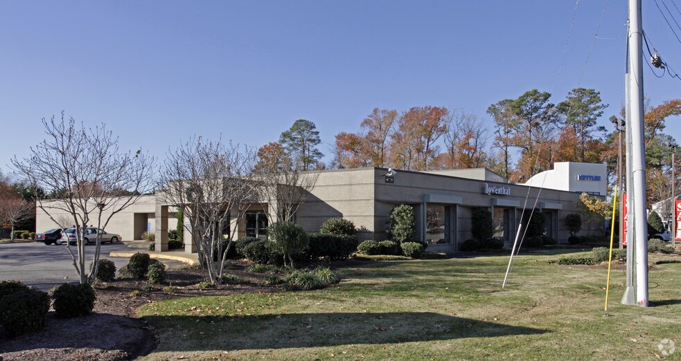 4097 Virginia Beach Blvd, Virginia Beach, VA à louer - Photo de l’immeuble – Image 2 sur 2
