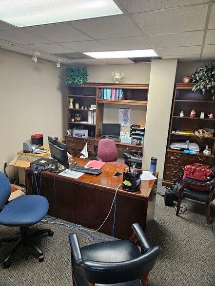 601 E McBee Ave, Greenville, SC à louer - Photo intérieure – Image 3 sur 17