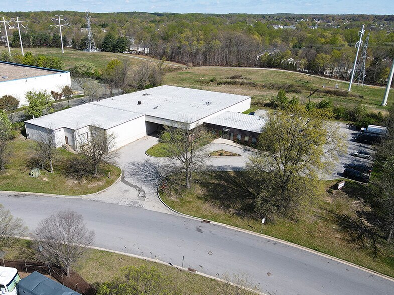9550 Lynn Buff Ct, Laurel, MD à vendre - Photo de l’immeuble – Image 2 sur 10