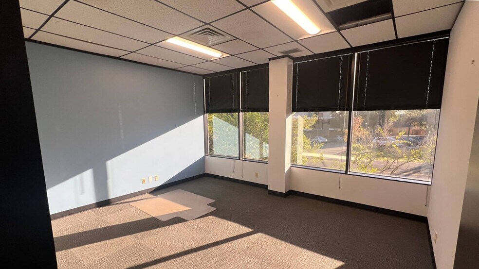 9300 Research Blvd, Austin, TX à louer - Photo intérieure – Image 2 sur 11