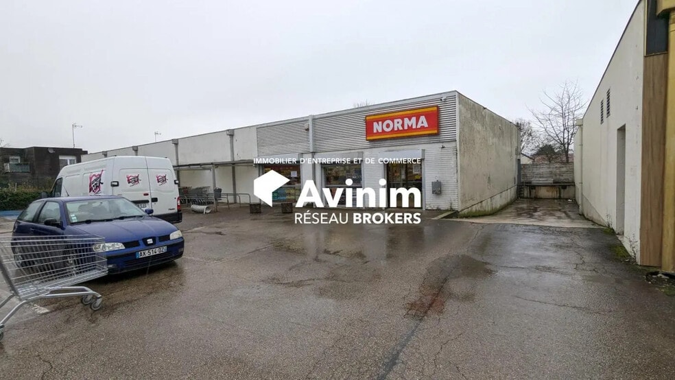 Local commercial dans Vitry-le-François à louer - Photo de l’immeuble – Image 1 sur 3