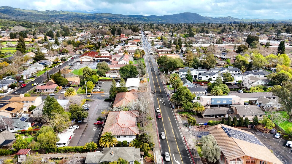 430 W Napa St, Sonoma, CA à vendre - Photo de l’immeuble – Image 3 sur 30