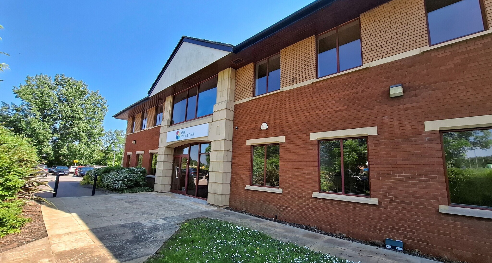 Blackbrook Park Ave, Taunton à louer Photo principale– Image 1 sur 8