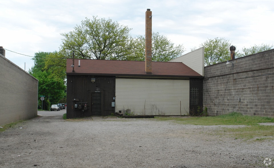 1723 E Michigan Ave, Lansing, MI à vendre - Photo de l’immeuble – Image 2 sur 3