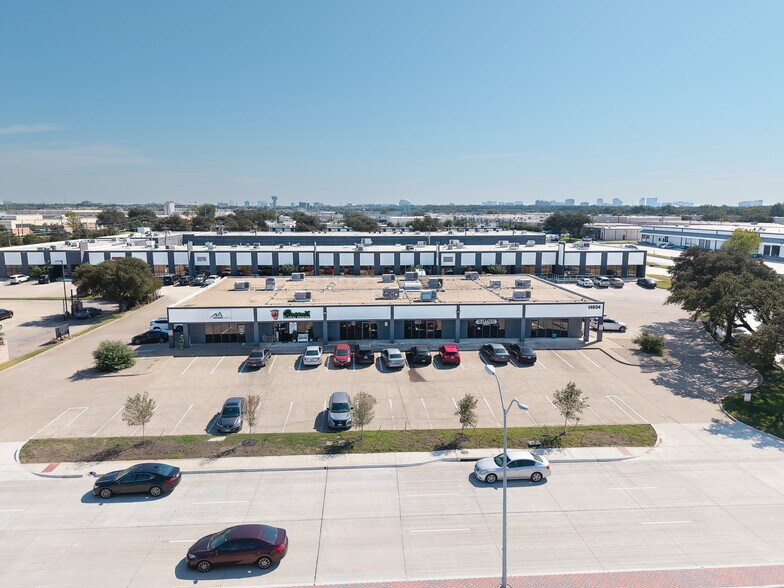 14934 Webb Chapel Rd, Farmers Branch, TX à louer - Photo principale – Image 1 sur 15