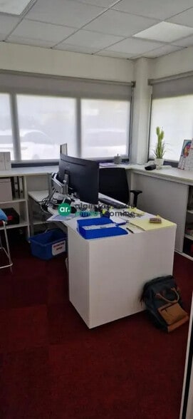 Bureau dans Cholet à louer - Photo de l’immeuble – Image 3 sur 8