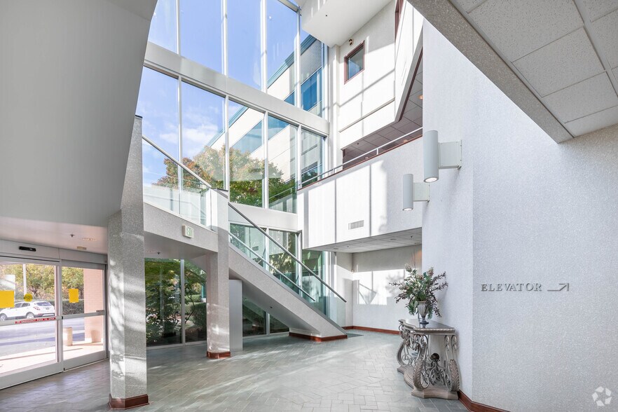 7500 Hugh Daniel Dr, Birmingham, AL à louer - Hall d’entrée – Image 3 sur 16