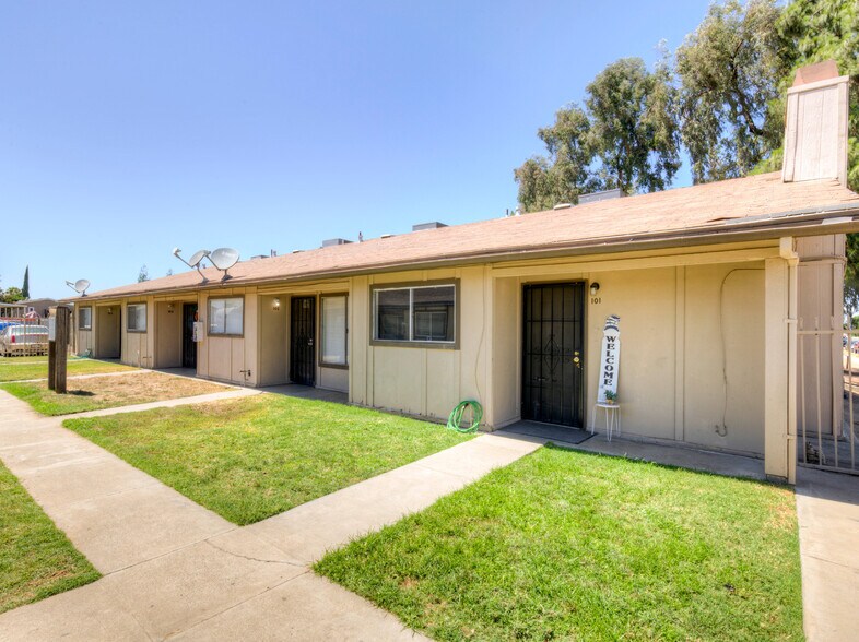3449 N Marks Ave, Fresno, CA à vendre - Photo de l’immeuble – Image 2 sur 4