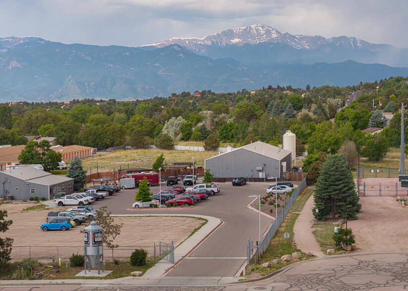 2480 N Powers Blvd, Colorado Springs, CO à vendre - Photo de l’immeuble – Image 1 sur 36